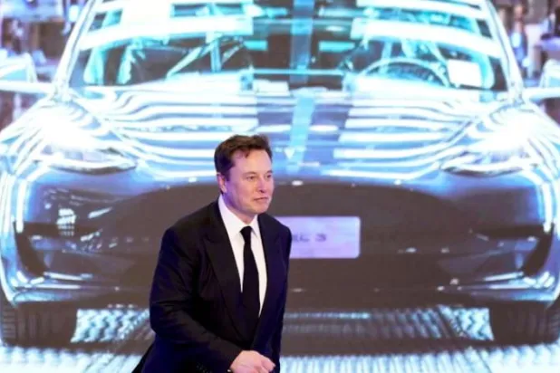 2016'dan beri ilk: Elon Musk, Tesla'daki 5 milyar dolarlık hissesini sattı