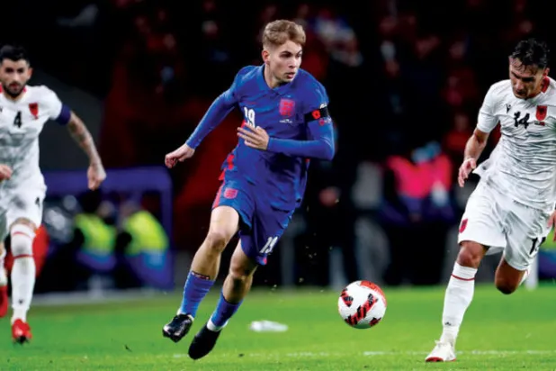 إميل سميث رو: كنت كسولاً للغاية ولا أستمع لنصائح الآخرين