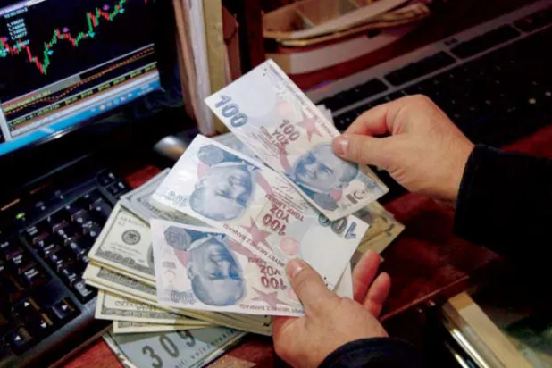 «المركزي» التركي يقذف بالليرة لقاع تاريخي بخفض جديد للفائدة