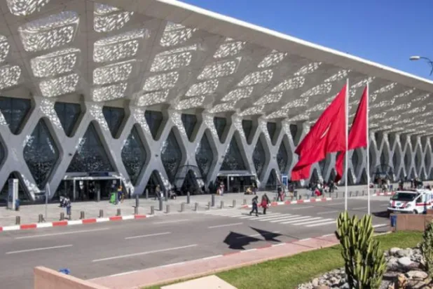 Fas, artan Kovid-19 vakaları nedeniyle Fransa ile uçuşları askıya aldı