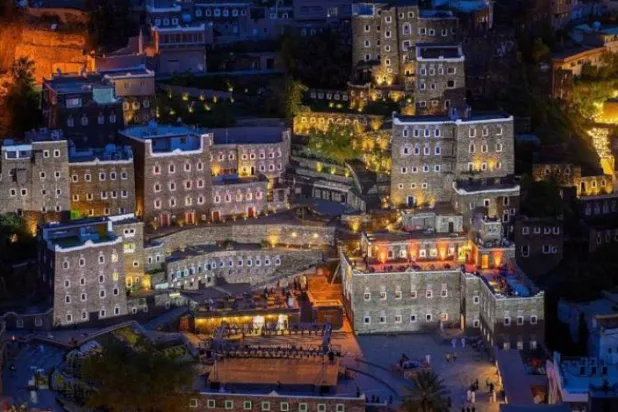 Suudi Arabistan’ın Rical Alma Köyü, dünyanın en iyi turistik köyleri listesine girdi