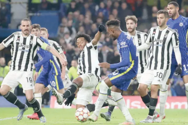 كالوم هودسون أودوي وهدف تشيلسي الثالث في شباك يوفنتوس (رويترز)