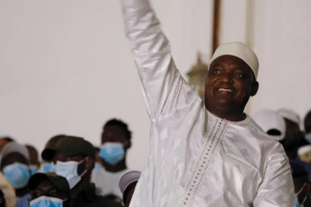 إعلان فوز أداما بارو برئاسة غامبيا