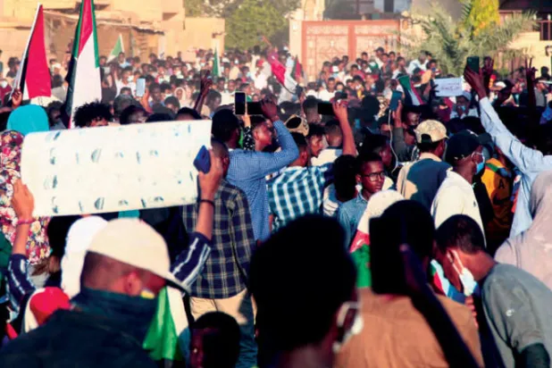 احتجاجات في مدن سودانية تطالب بالحكم المدني
