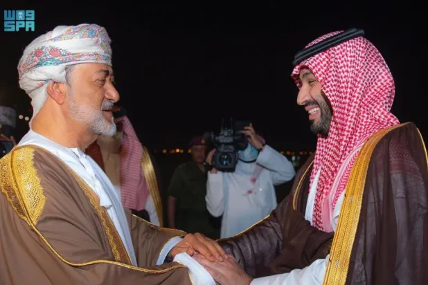 شركات سعودية وعُمانية توقع 13 مذكرة تفاهم بقيمة 30 مليار دولار