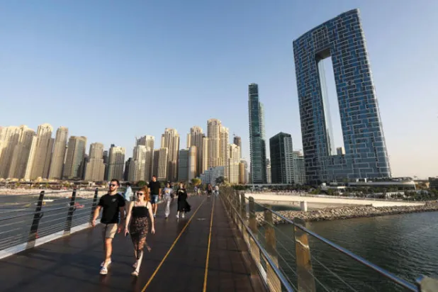 دبي تستقبل 4.88 مليون زائر في عشرة أشهر من 2021