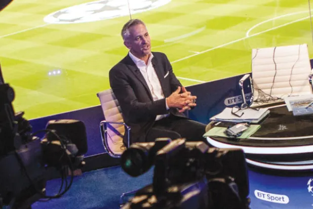 لينيكر نجم المنتخب الإنجليزي السابق والمذيع الأعلى أجراً في «بي بي سي» (غيتي)