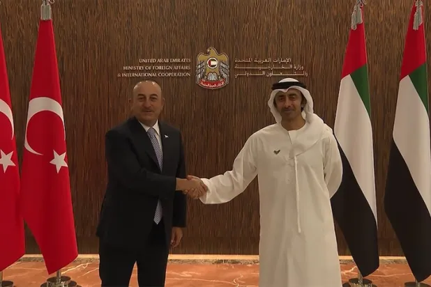 Bakan Çavuşoğlu, BAE'li mevkidaşı Al Nahyan ile görüştü
