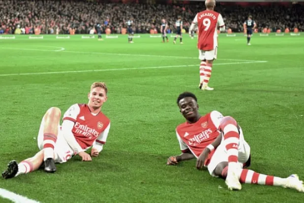 Premier League and Beyond: 10 Things to Look Out for This Weekend