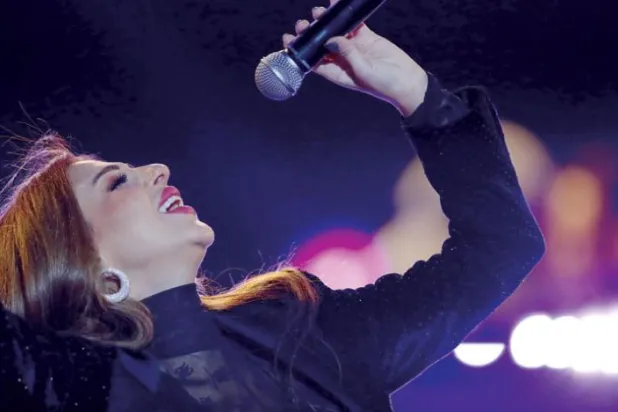 Miryam Faris şarkı söylerken duyduğu sevinci gözyaşlarıyla dile getirdi