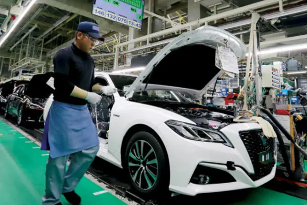 «تويوتا» للمزيد من تخفيض الإنتاج