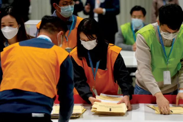 الامتناع يهيمن على انتخابات المجلس التشريعي في هونغ كونغ