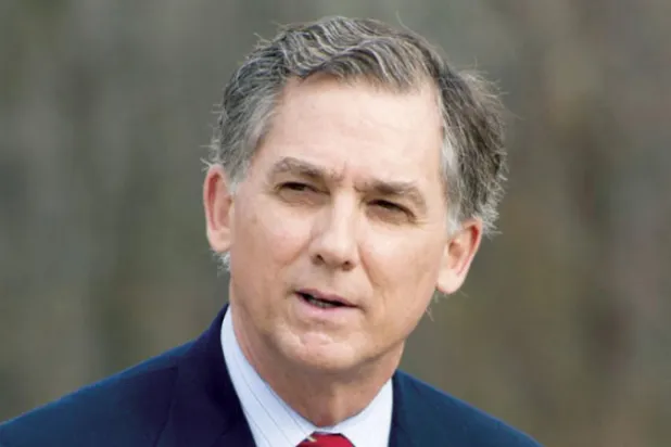 النائب هيل لـ «الشرق الأوسط»: سياسة بايدن في سوريا تصريحات إعلامية فقط