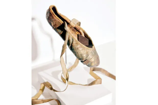 حذاء باليه من تصميم كوكو شانيل (نيويورك تايمز)