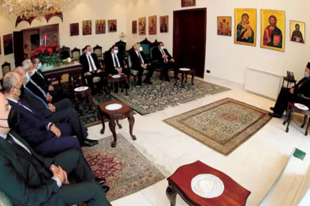 «القوات اللبنانية» تعوّل على حصد أغلبية نيابية لسحب غطاء «الوطني الحر» لـ«حزب الله»