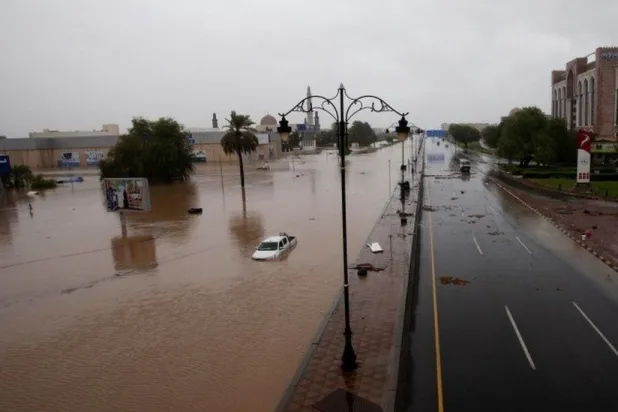 Umman'daki tropik kasırgada 6 kişi hayatını kaybetti