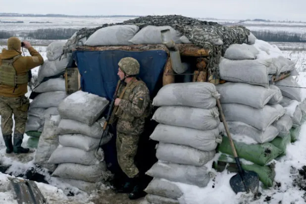 أوكرانيا تتهم روسيا بتعزيز وحداتها في منطقة دونباس