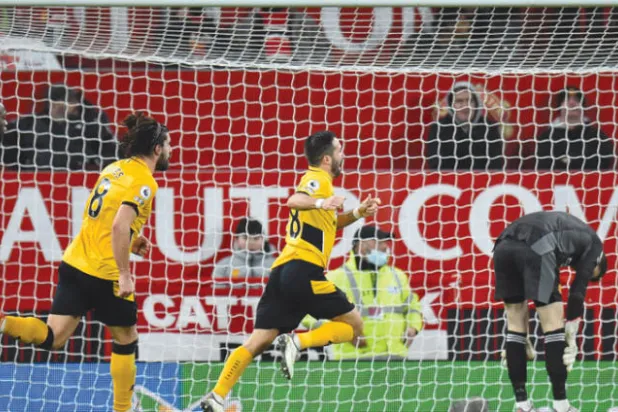 ولفرهامبتون هزم مانشستر يونايتد في «أولد ترافورد» (إ.ب.أ)