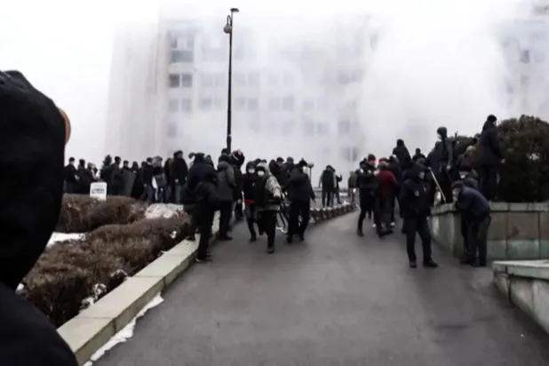 لماذا اندلعت احتجاجات واسعة في كازاخستان؟