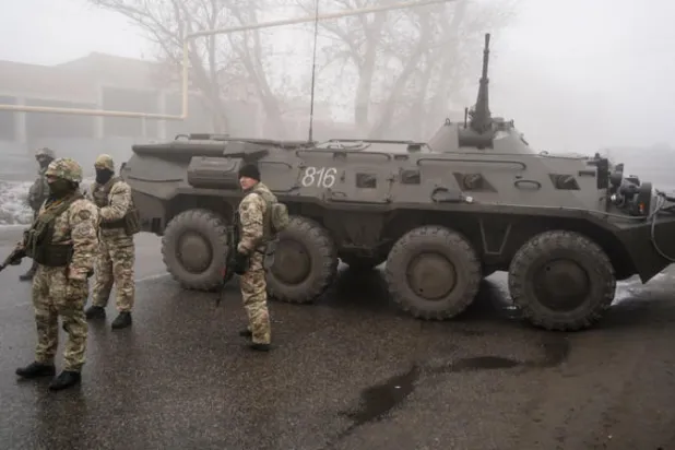 الرئيس الكازاخي يعزز قبضته على مؤسسات الدولة