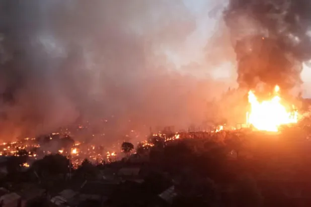 حريق في مخيّم في بنغلاديش يشرّد آلافاً من اللاجئين الروهينغا