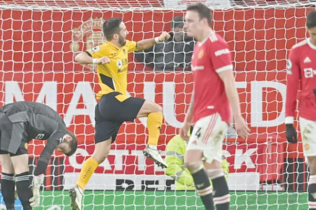 الهزيمة الأخيرة أمام ولفرهامبتون أخرت يونايتد بفارق 22 نقطة عن المتصدر سيتي (أ.ف.ب)