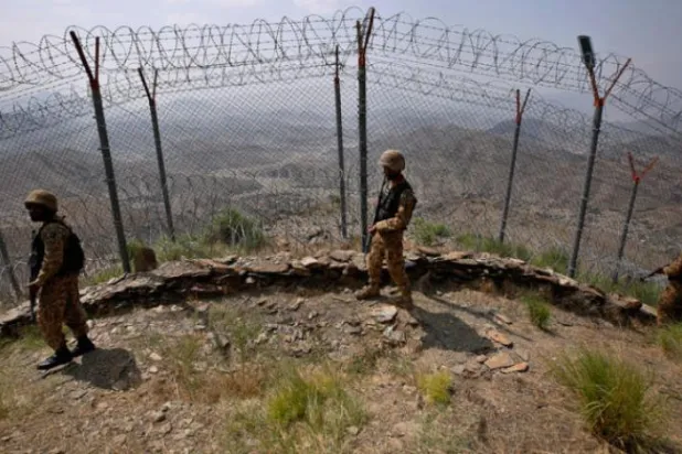 Pakistan ile Taliban arasında diplomatik kriz