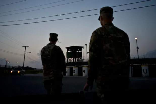 نواب ألمان يطالبون بايدن بإغلاق غوانتانامو