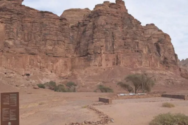 Kasr el-Farid olarak bilinen Lihyan bin Kuza'nın mezarı, El-Ula'yı ziyaret edenleri şaşırtıyor