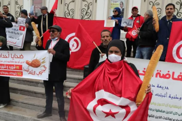 Tunus’ta muhalefet mitingleri yasaklayan hükümete karşı meydanlarda
