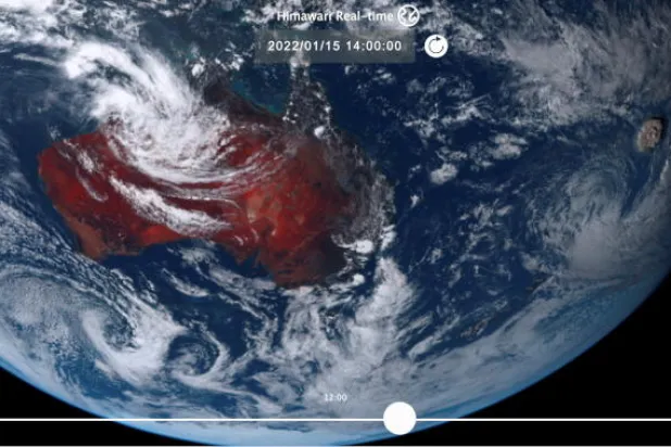 اليابان تنصح مئات الآلاف بترك بيوتهم خشية تسونامي بعد ثوران بركان