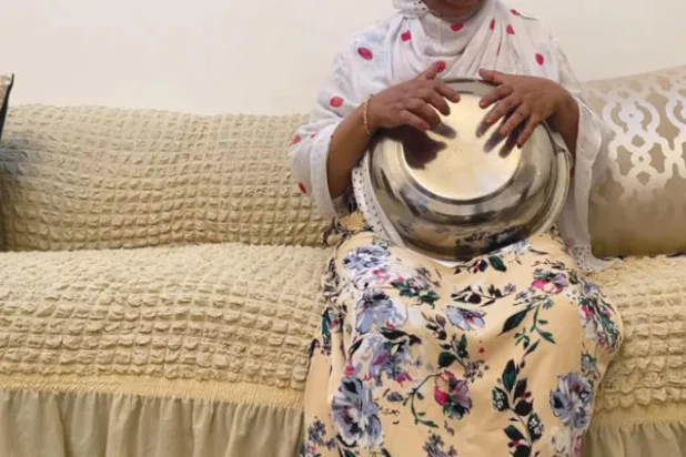 العزف الشعبي يرتكز على البساطة في الأداة