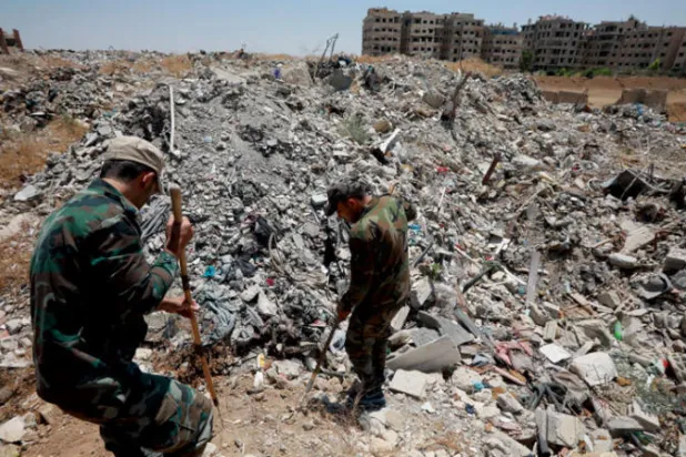 رصاصات عالقة في الأشجار تؤرق أهالي الغوطة الشرقية