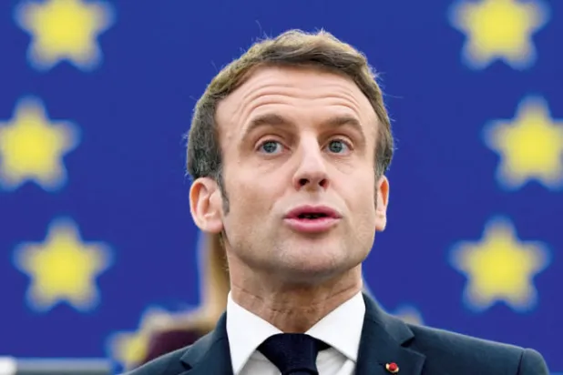 الرئيس الفرنسي يدعو إلى تسليح أوروبا لضمان استقلالية قرارها