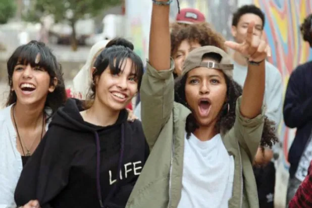 Film, Faslı gençlerin umutlarını gözler önüne seriyor.