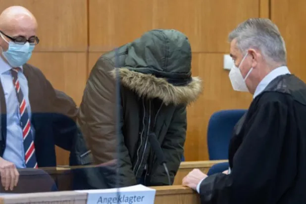 جرمن عدلیہ کے سامنے تشدد کا شامی ڈاکٹر