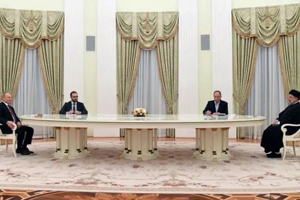 Putin, Raisi Summit Maintains Social Distance, Marks a 'Turning Point' in Relations