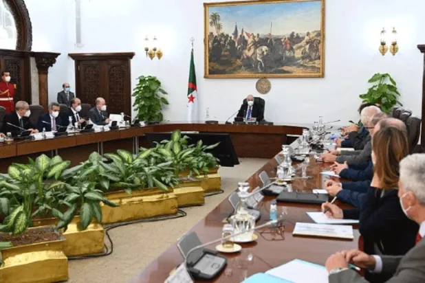 Cezayir’de eğitime 10 gün ara verildi