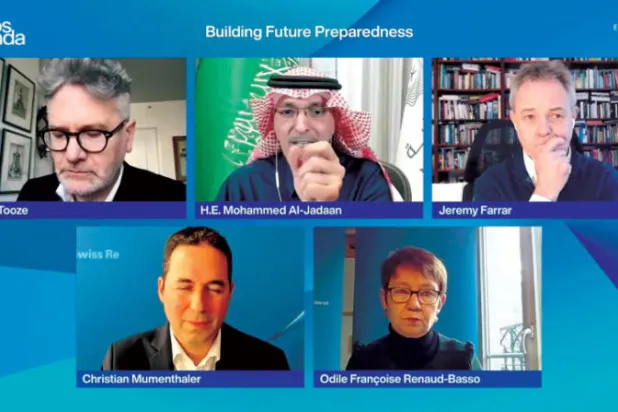 وزير المالية السعودي يدعو لتخصيص مبالغ لمواجهة الأزمات العالمية