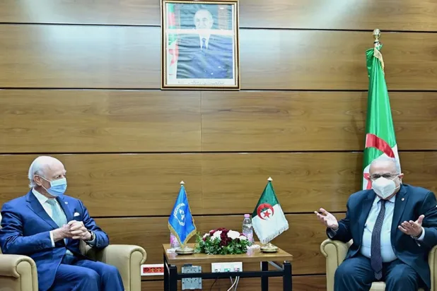 Cezayir Dışişleri Bakanı, BM Batı Sahra Özel Temsilcisi ile "Batı Sahra" sorununu görüştü