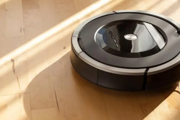 مكنسة كهربائية روبوتية تهرب من فندق في بريطانيا