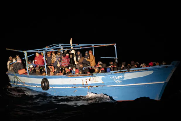 وفاة ما لا يقل عن 7 على مركب يقل مهاجرين معظمهم من مصر وبنغلاديش