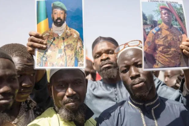 Burkina Faso’da görece sükunet hakim: Halk askeri darbeyi memnuniyetle karşıladı