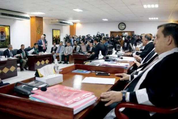 الصدر کے مخالفین کے پاس دو راستے ہیں: مخالفت یا بائیکاٹ