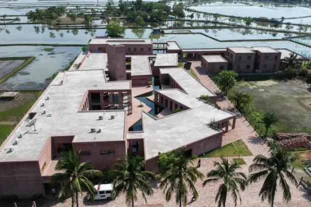 مستشفى في بنغلاديش يفوز بجائزة أفضل مبنى جديد بالعالم (صور)