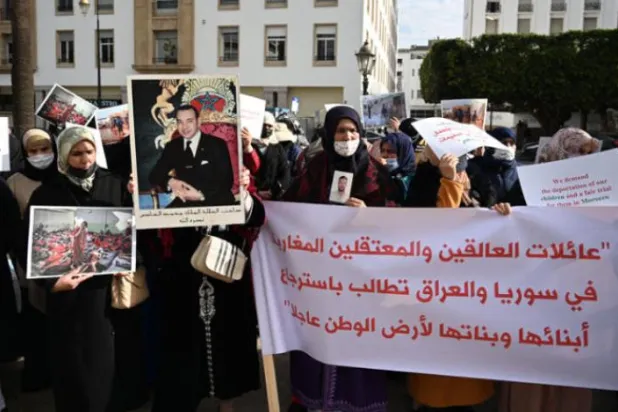 Suriye ve Irak'ta gözaltındaki aşırılık yanlılarının aileleri tahliye talebi ile Rabat’ta gösteri yaptı