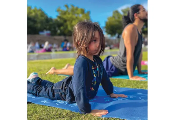قدم المهرجان جلسات يوغا لجميع الأعمار والفئات والمهارات
