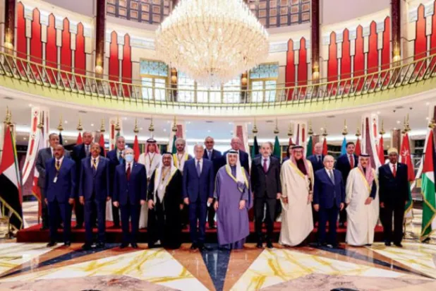 Kuveyt Dışişleri Bakanı, Lübnan'a sundukları önerilere yanıt aldıklarını açıkladı: "Kuveyt ve Körfez ülkelerindeki ilgili makamlar, sonraki adımın ne olacağını belirlemek adına bu yanıtı değerlendirecek"