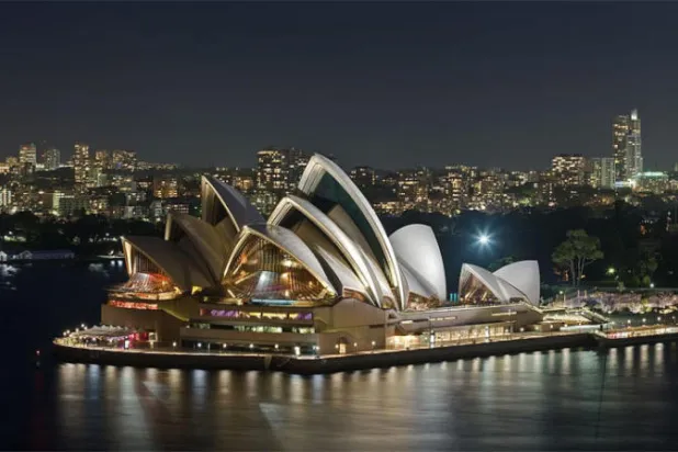 أستراليا لإنهاء برنامج تحفيز الاقتصاد مع إبقاء الفائدة منخفضة