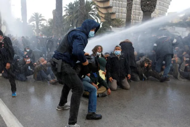 دعوات الاحتجاج تفاقم مخاوف التونسيين من انهيار الوضع الأمني